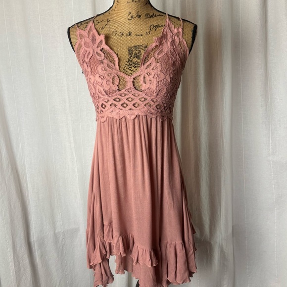 Free People Adella Crochet Lace Babydoll Mini Dress Mauve Pink Medium - Picture 2 of 9
